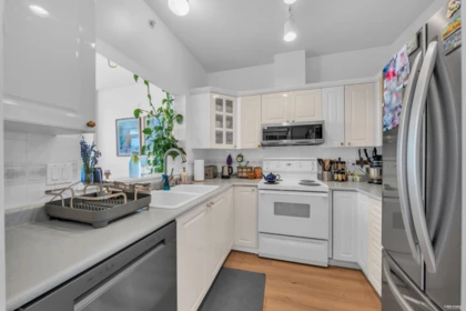 802 160 W Keith Road, North Vancouver, BC, North Vancouver — Apartment/Condo for sale