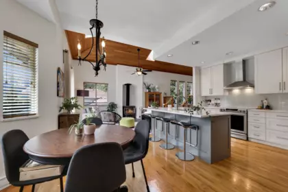 Kitchen Island Photo of 1014 Lanark Place, Squamish, BC