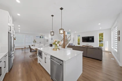Kitchen Island Photo of 13532 Birdtail Drive, Maple Ridge, BC