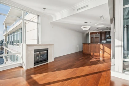 Kitchen Island Photo of 1903 1515 Homer Mews, Vancouver, BC
