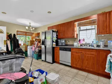 Kitchen Island Photo of 8247 10th Avenue, Burnaby, BC