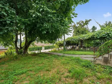 8247 10th Avenue, Burnaby, BC, Burnaby — Single Family Residence for sale