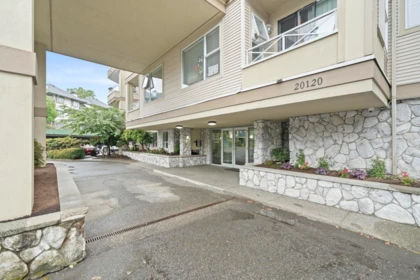 310 20120 56 Avenue, Langley, BC, Langley — Apartment/Condo for sale