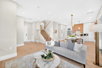 2 7571 Petts Road, Richmond, BC, Richmond — Half Duplex for sale