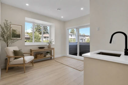 Office / Den Photo of 103 269 King Street, Coquitlam, BC