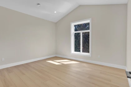 Walk-In Closet Photo of 103 269 King Street, Coquitlam, BC