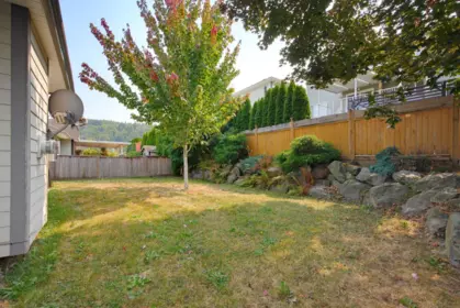Garden / Landscaping Photo of 46193 Stoneview Drive, Chilliwack, BC