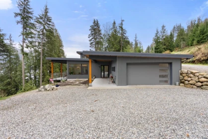 103 Witherby Road, Gibsons, BC, Gibsons — Single Family Residence for sale