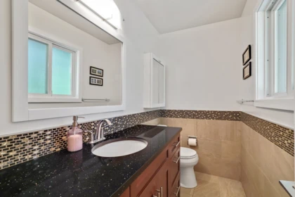 Primary Bedroom Photo of 1340 Lorilawn Court, Burnaby, BC