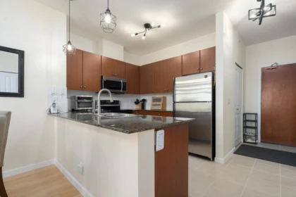 418 10180 153 Street, Surrey, BC, Surrey — Apartment/Condo for sale