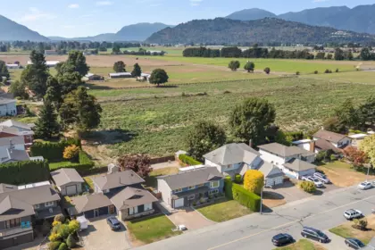 Kitchen Photo of 6667 Wiltshire Street, Chilliwack, BC