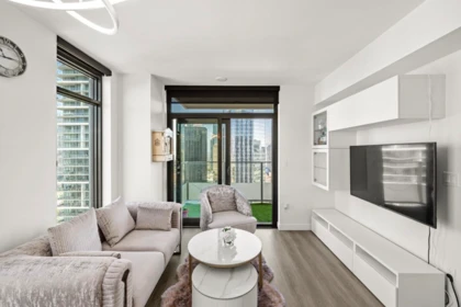 2404 6608 Sussex Avenue, Burnaby, BC, Burnaby — Apartment/Condo for sale