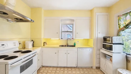 Breakfast Nook Photo of 3847 W 23rd Avenue, Vancouver, BC