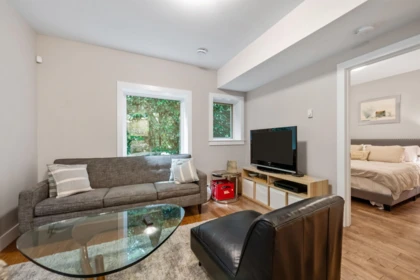 Entry Foyer Photo of 6240 St. Georges Avenue, West Vancouver, BC