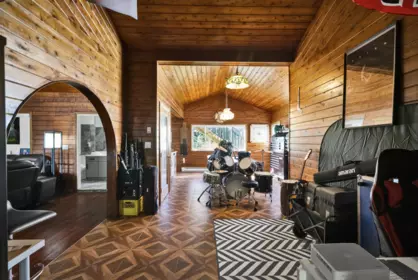 Family Room Photo of 19500 River Road, Richmond, BC