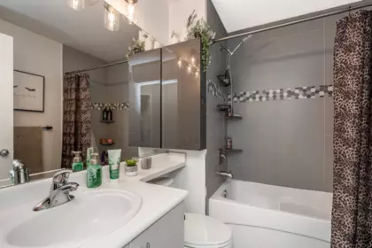Hallway Photo of 55 6050 166 Street, Surrey, BC