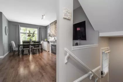 Kitchen Photo of 55 6050 166 Street, Surrey, BC