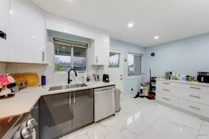 Guest Bathroom Photo of 249 Pembina Street, New Westminster, BC