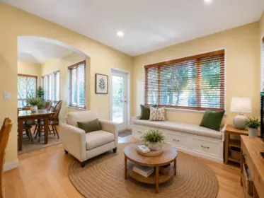 Dining Area Photo of 8 15055 20 Avenue, Surrey, BC