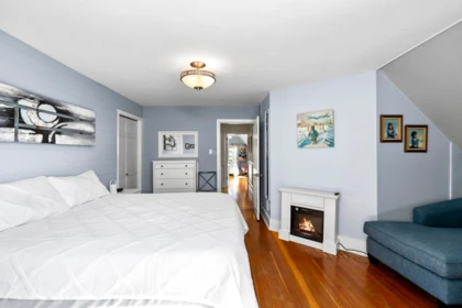 Basement Recreation Room Photo of 445 N Oxley Street, West Vancouver, BC