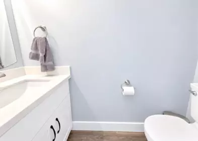 Guest Bathroom Photo of 20986 93a Avenue, Langley, BC