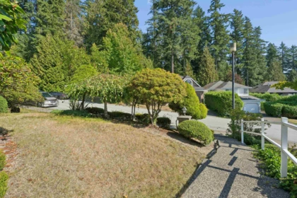 Fitness Center Photo Near 13 Timbercrest Drive, Port Moody, BC