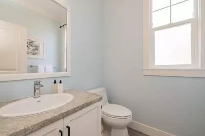 Laundry Room Photo of 19670 68a Avenue, Langley, BC