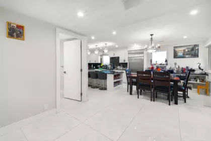 Kitchen Island Photo of 3191 Chatham Street, Richmond, BC