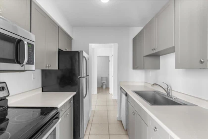 Guest Bathroom Photo of 904 1127 Barclay Street, Vancouver, BC