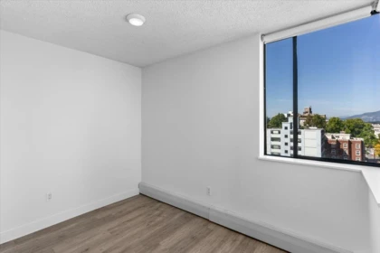 Walk-In Closet Photo of 904 1127 Barclay Street, Vancouver, BC