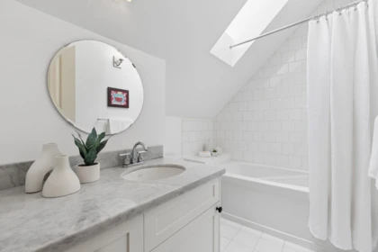 Staircase Photo of 3815 Sunnycrest Drive, North Vancouver, BC