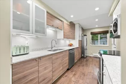 Laundry Room Photo of 5 1240 Falcon Drive, Coquitlam, BC