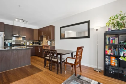 Breakfast Nook Photo of 1 6233 London Road, Richmond, BC