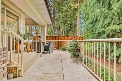 Hot Tub / Spa Photo of 6 13911 16 Avenue, Surrey, BC