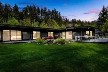 20295 Kettle Valley Road, Hope, BC, Hope — Single Family Residence for sale