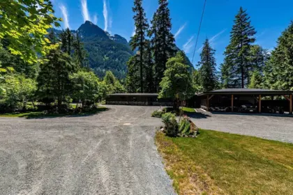 20295 Kettle Valley Road, Hope, BC, Hope — Single Family Residence for sale