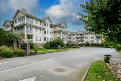 102 2491 Gladwin Road, Abbotsford, BC, Abbotsford — Apartment/Condo for sale