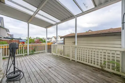 6696 184 Street, Surrey, BC, Surrey — Half Duplex for sale