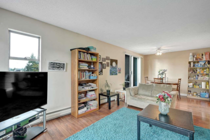 303 5700 200 Street, Langley, BC, Langley — Apartment/Condo for sale