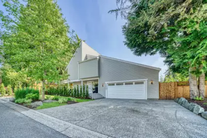 12752 Ocean Cliff Drive, Surrey, BC, Surrey — Single Family Residence for sale