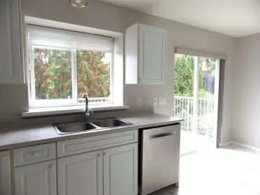 5818 Reef Road, Sechelt, BC, Sechelt — Single Family Residence for sale