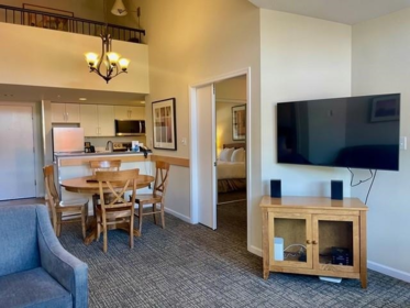 304 4338 Main Street, Whistler, BC, Whistler — Apartment/Condo for sale