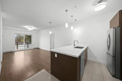 302 7727 Royal Oak Avenue, Burnaby, BC, Burnaby — Apartment/Condo for sale