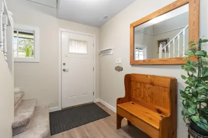 33275 Meadowlands Avenue, Abbotsford, BC, Abbotsford — Single Family Residence for sale