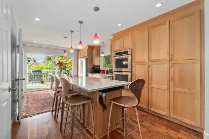 1381 Glen Abbey Drive, Burnaby, BC, Burnaby — Single Family Residence for sale