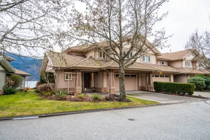 36 Beach Drive, West Vancouver, BC, West vancouver — Townhouse for sale
