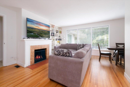 Living Room Photo of 3001 Paisley Road, North Vancouver, BC