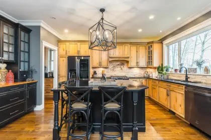 3691 Hajula Court, Abbotsford, BC, Abbotsford — Single Family Residence for sale