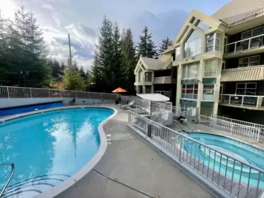 611 4910 Spearhead Place, Whistler, BC, Whistler — Apartment/Condo for sale