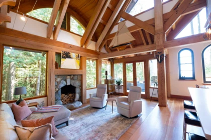482 Reed Road, Gibsons, BC, Gibsons — Single Family Residence for sale